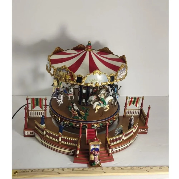 Vintage Mr Christmas Holiday Around The Carousel Music Lights Action - Picture 8 of 14